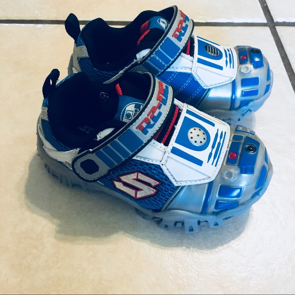Lite Up R2D2 Sneakers